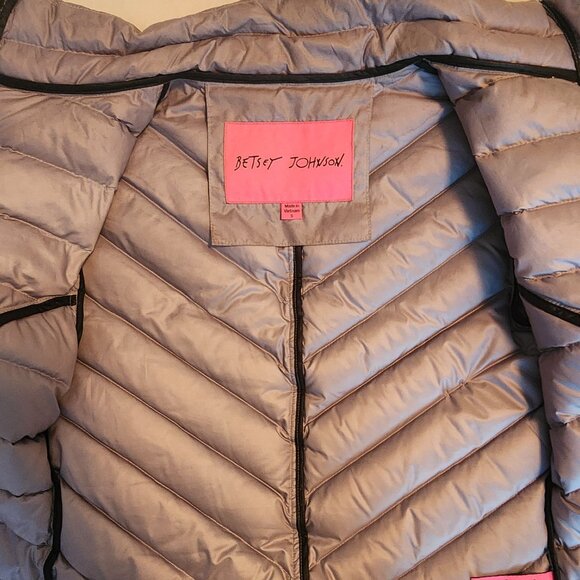 BETSEY JOHNSON Down Puffer - Picture 3 of 7